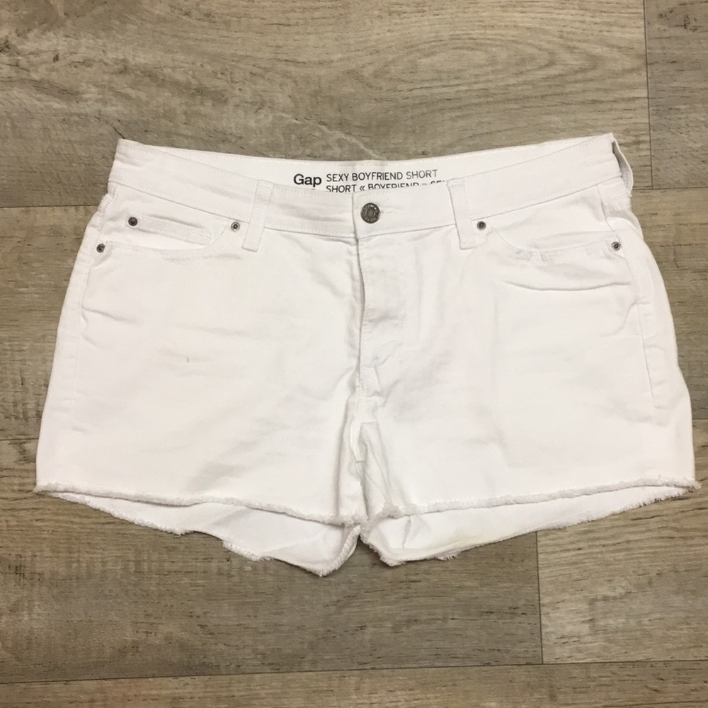 🆕 GAP Sexy Boyfriend Shorts White Denim
